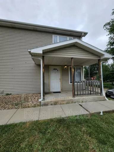 Main picture of 2920 N 42nd St
