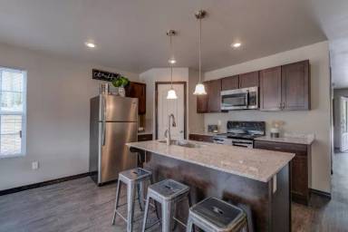 Main picture of 127 Buchanan Rd