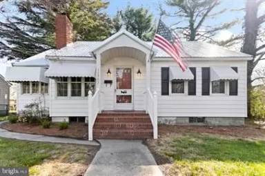 Main picture of 11707 Mansion St