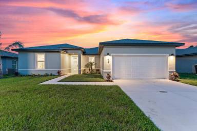 Main picture of 93 Orchid Ct