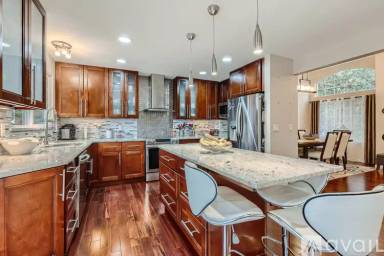 Main picture of 9635 Lameria Dr