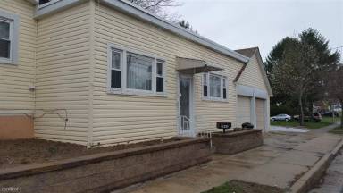 Main picture of 269 N 1st Ave