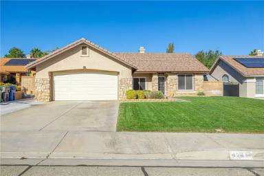 Main picture of 42431 Boulder Dr