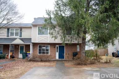 Main picture of 6085 Sand Wedge Cir NW