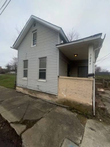 Main picture of 5044 Finn Ave