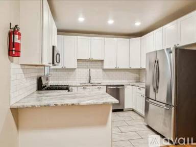 Main picture of 5433 Sansom St