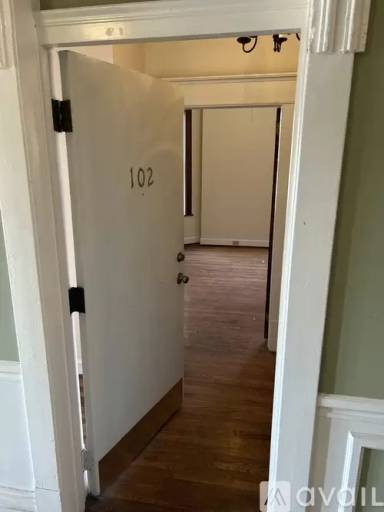 Main picture of 209 W 5th Ave