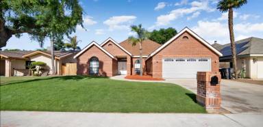 Main picture of 791 Redwood Ave
