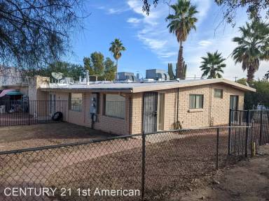 Main picture of 2311 N Sonoita Ave