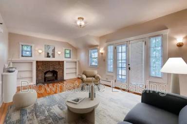Main picture of 867 N Ogden St Apartments