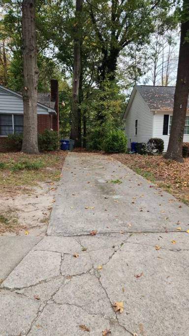 Main picture of 1415 N Overlook Dr