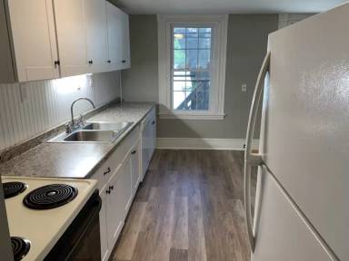 Main picture of 204 Main St