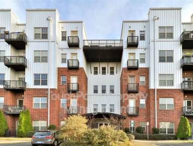 Main picture of 2338 Yadkin Ave