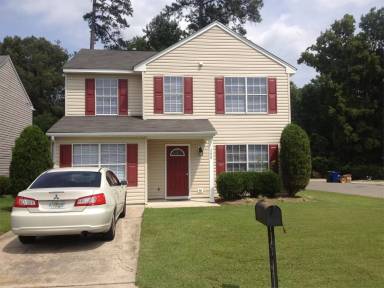 Main picture of 500 Parliament Ln