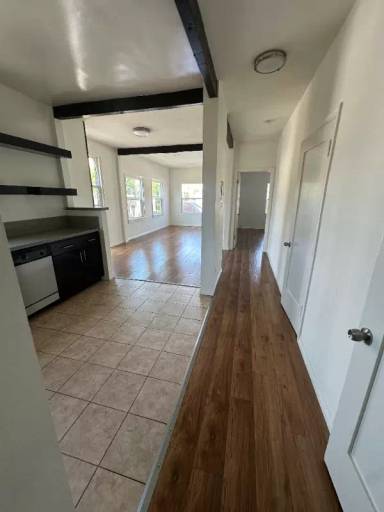 Main picture of 7964 Fountain Ave