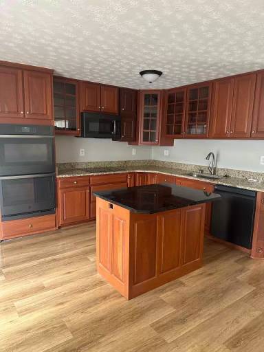 Main picture of 5417 Revere Dr