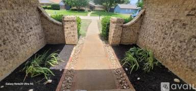 Main picture of 2102 Berkner Dr