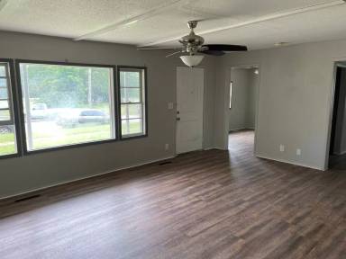 Main picture of 410 SW 4th St