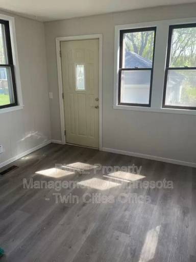 Main picture of 1764 English St
