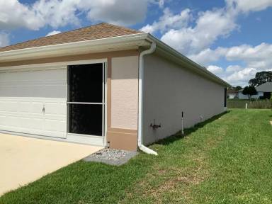 Main picture of 5319 NW 18th St