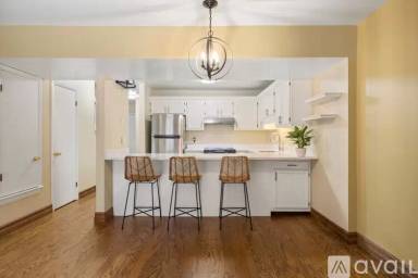 Main picture of 16 Spears Ave