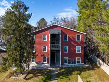 Main picture of 209 Tee St