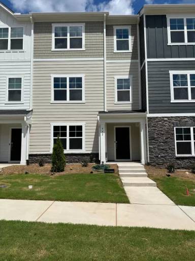 Main picture of 442 Carolina Springs Blvd