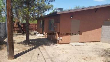 Main picture of 1502 N Benton Pl