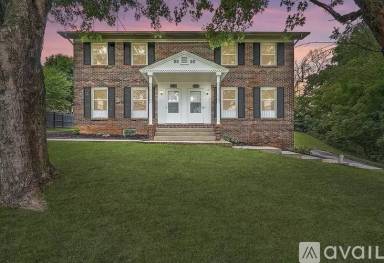 Main picture of 313 Redstone Dr