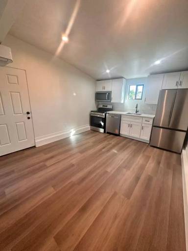 Main picture of 352 Bonito Ave