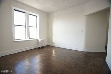 Main picture of 450 Rockaway Pkwy