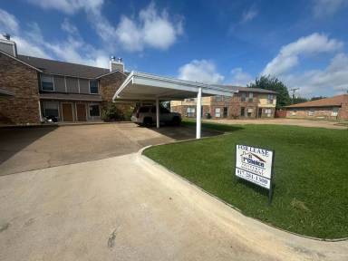 Main picture of 726 Bluebonnet Dr