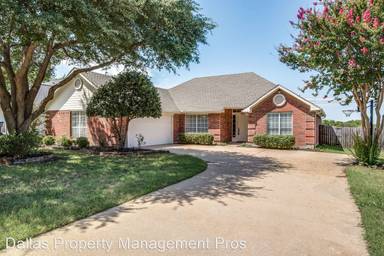 Main picture of 8340 Christie Dr