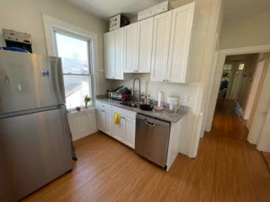 Main picture of 40 Cherry St