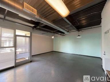 Main picture of 2200 Lincoln Ave