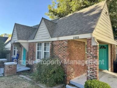 Main picture of 2355 W Park Pl