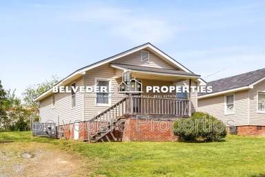 Main picture of 104 S Raleigh St