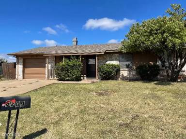 Main picture of 6203 SW Summit Ave