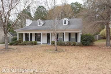 Main picture of 212 Cove Ct