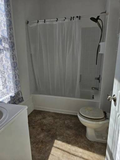 Main picture of 420 E 20th St