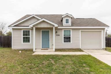 Main picture of 7226 Hazel Cir