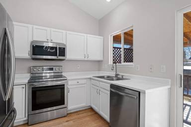 Main picture of 4114 Broemel Ave