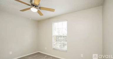 Main picture of 2711 Pinewood Blvd N