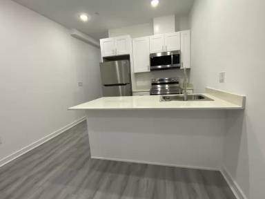 Main picture of 37 N Farson St