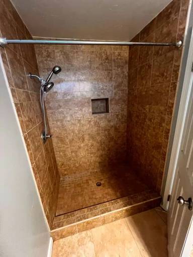 Main picture of 2096 Calder Ct