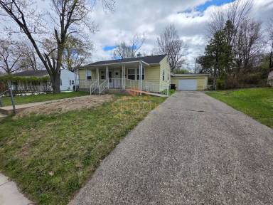 Main picture of 3212 Longlois Dr