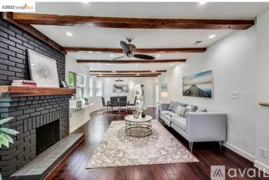 Main picture of 284 Garcia Ave