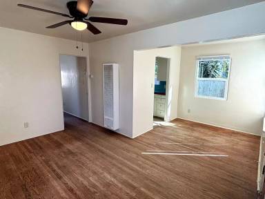 Main picture of 5038 Voltaire St