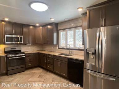 Main picture of 3112 S Lyndale Ave