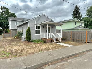 Main picture of 6238 SE Harney St